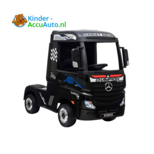 Mercedes Acros zwart kinder vrachtwagen 4WD 1