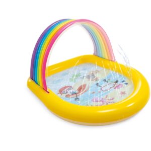 Regenboog zwembad met watersproeiers 3